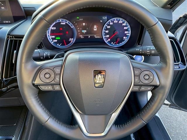 TOYOTA CROWN SEDAN HYBRID 2019 Image 31