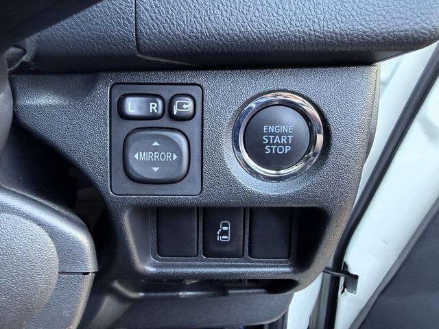 TOYOTA HIACE WAGON 2015 Image 31