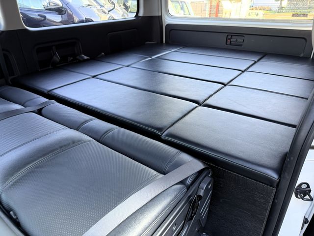 TOYOTA HIACE WAGON 2015 Image 31