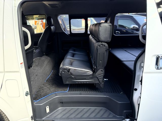 TOYOTA HIACE WAGON 2015 Image 31