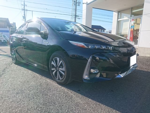 TOYOTA PRIUS PHV 2019 Image 31