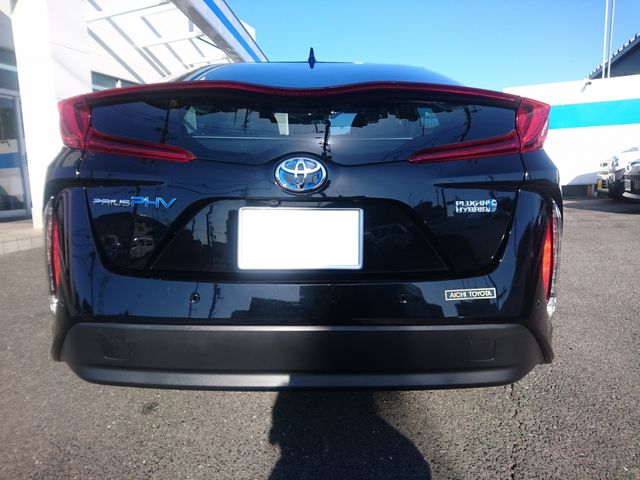 TOYOTA PRIUS PHV 2019 Image 31