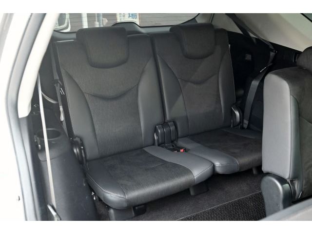 TOYOTA PRIUS ALPHA 2014 Image 31