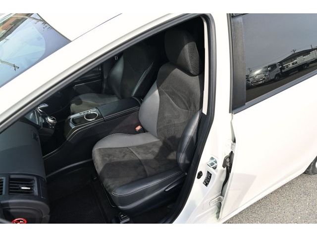 TOYOTA PRIUS ALPHA 2014 Image 31