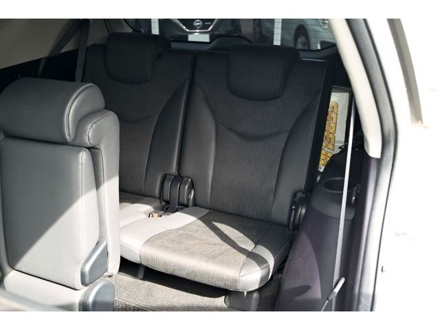 TOYOTA PRIUS ALPHA 2014 Image 31