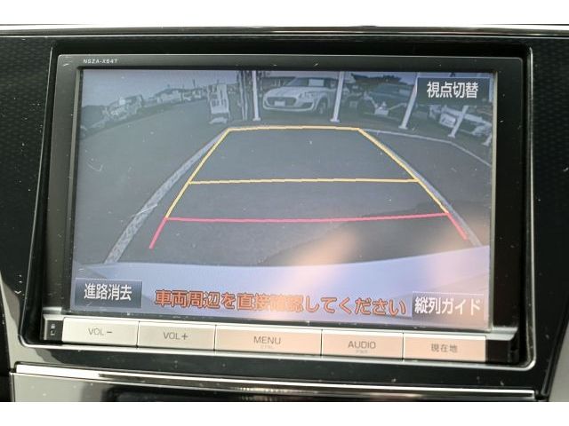 TOYOTA PRIUS ALPHA 2014 Image 31