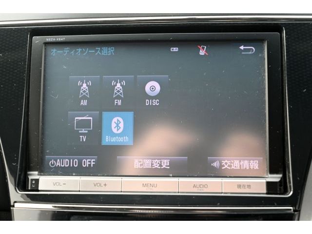 TOYOTA PRIUS ALPHA 2014 Image 31