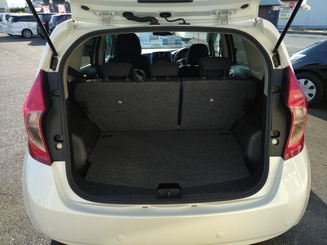 NISSAN NOTE 2015 Image 31