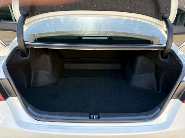 TOYOTA MARK X 2010 Image 31