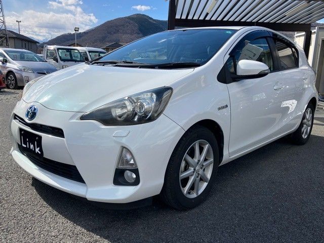 TOYOTA AQUA 2013 Image 31