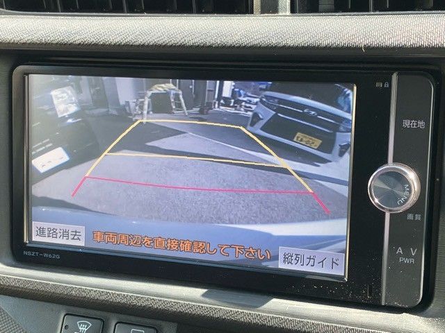 TOYOTA AQUA 2013 Image 31