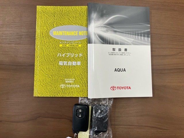 TOYOTA AQUA 2013 Image 31