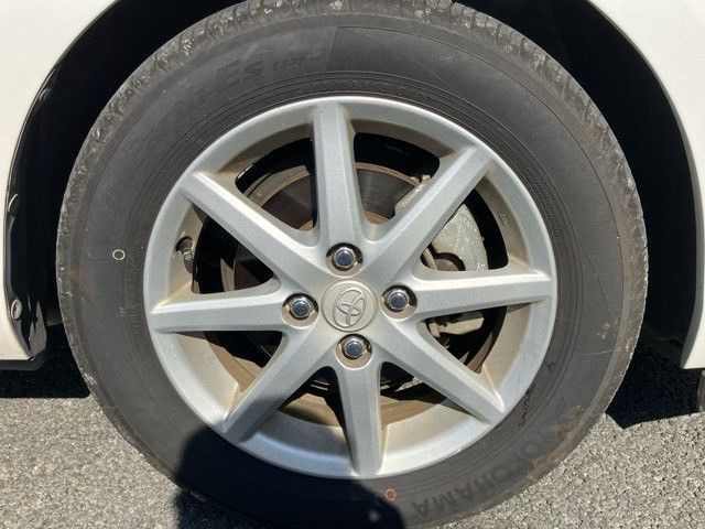 TOYOTA AQUA 2013 Image 31