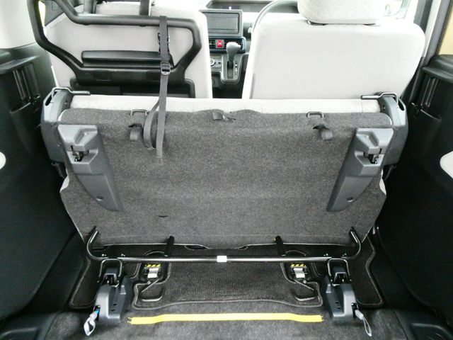 DAIHATSU TANTO 2022 Image 31