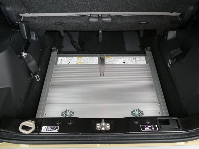 DAIHATSU TANTO 2022 Image 31