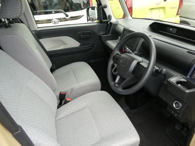 DAIHATSU TANTO 2022 Image 31