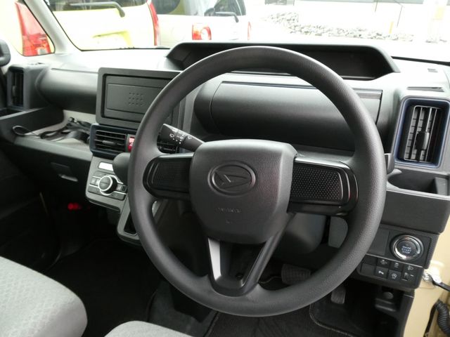 DAIHATSU TANTO 2022 Image 31