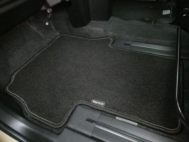 DAIHATSU TANTO 2022 Image 31