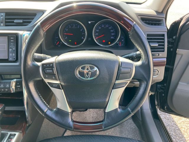 TOYOTA MARK X 2011 Image 31