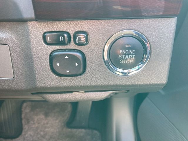 TOYOTA MARK X 2011 Image 31