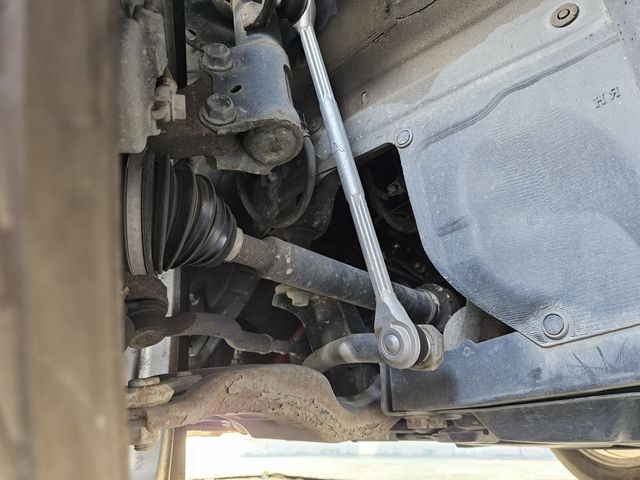 TOYOTA PRIUS ALPHA 2012 Image 31