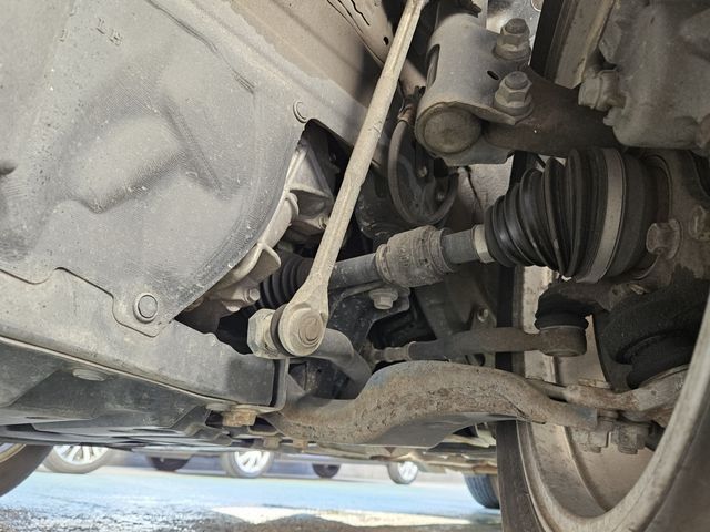 TOYOTA PRIUS ALPHA 2012 Image 31