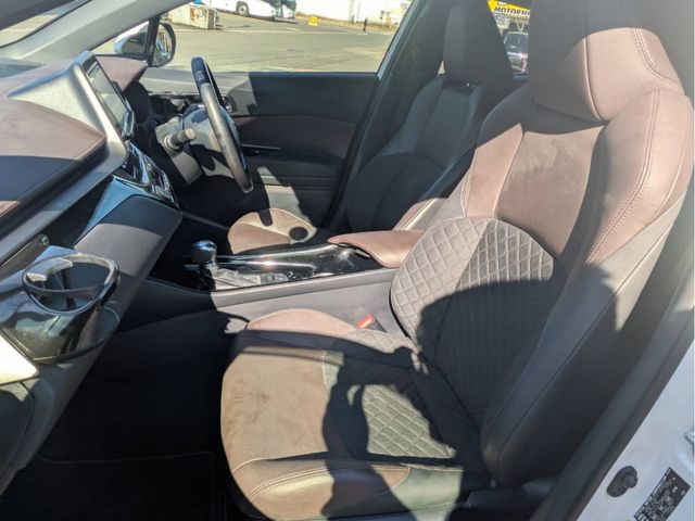 TOYOTA C-HR 2017 Image 31