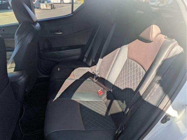 TOYOTA C-HR 2017 Image 31