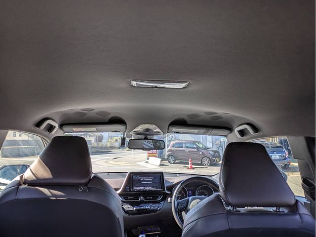 TOYOTA C-HR 2017 Image 31