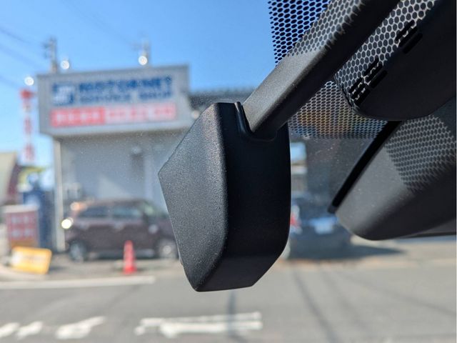 TOYOTA C-HR 2017 Image 31