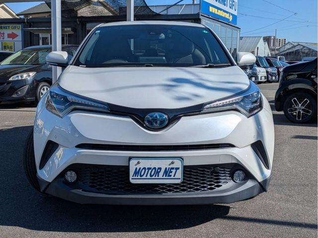 TOYOTA C-HR 2017 Image 31