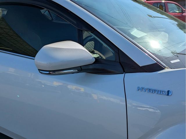 TOYOTA C-HR 2017 Image 31