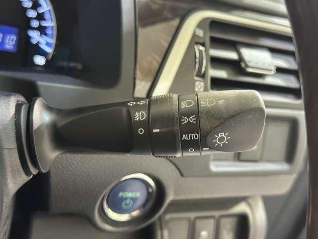 TOYOTA CAMRY HYBRID 2014 Image 31