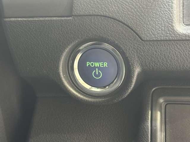 TOYOTA CAMRY HYBRID 2014 Image 31