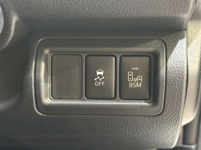 TOYOTA CAMRY HYBRID 2014 Image 31