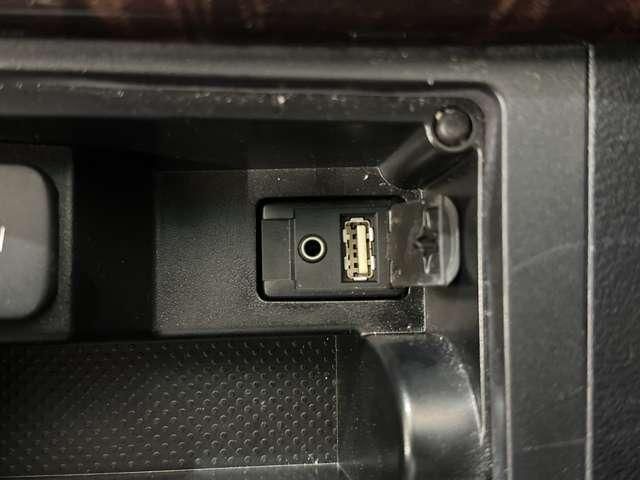 TOYOTA CAMRY HYBRID 2014 Image 31