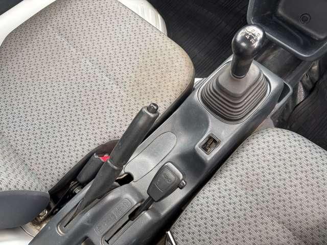 SUZUKI CARRY TRUCK 4WD 2014 Image 31