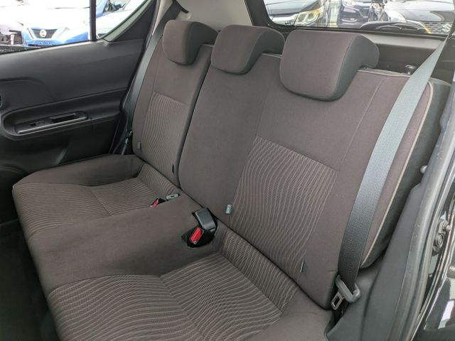 TOYOTA AQUA 2015 Image 31