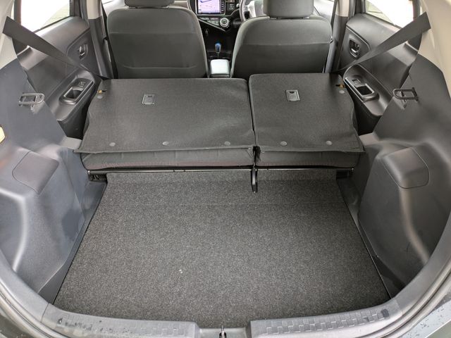 TOYOTA AQUA 2015 Image 31