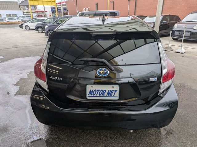 TOYOTA AQUA 2015 Image 31