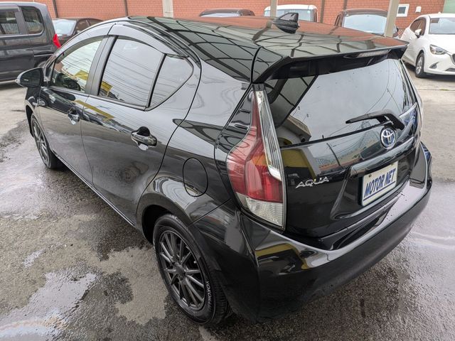 TOYOTA AQUA 2015 Image 31