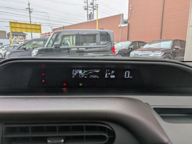 TOYOTA AQUA 2015 Image 31