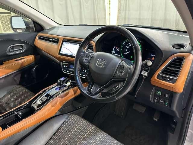 HONDA VEZEL HYBRID 2016 Image 31