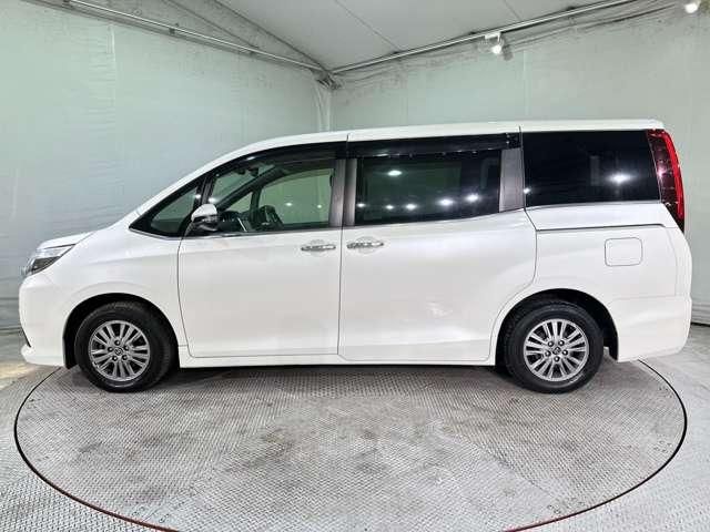 TOYOTA ESQUIRE 2014 Image 31