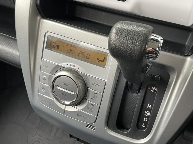 SUZUKI HUSTLER 2017 Image 31