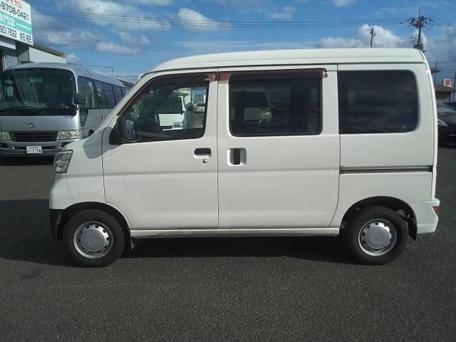 DAIHATSU HIJET CARGO 4WD 2018 Image 31