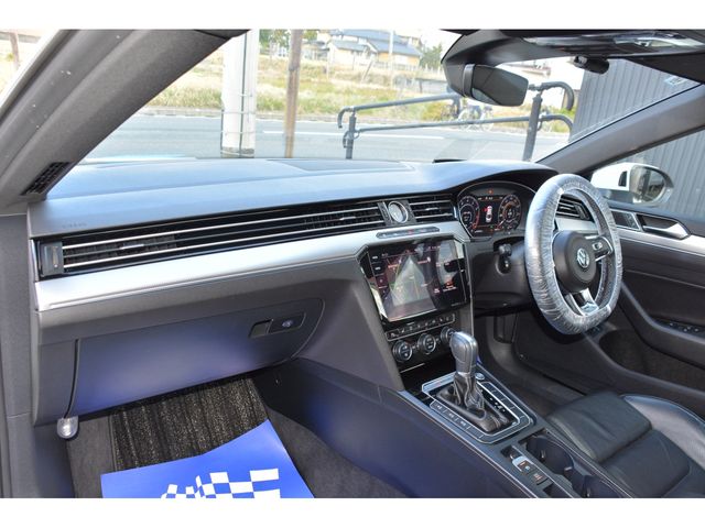 VOLKSWAGEN ARTEON 2017 Image 31