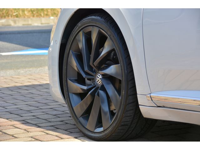 VOLKSWAGEN ARTEON 2017 Image 31