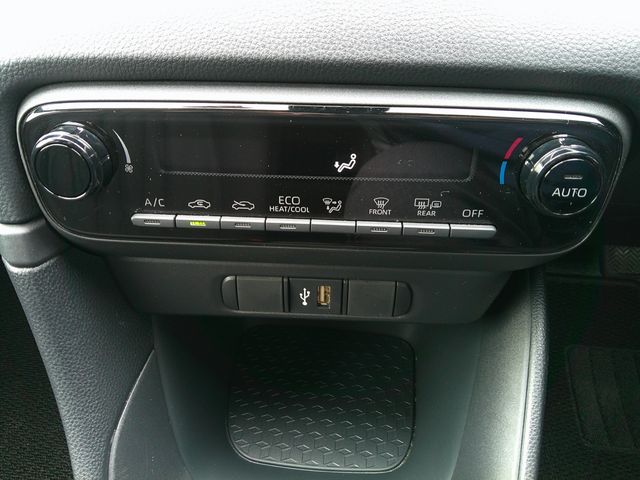 TOYOTA YARIS HYBRID 2023 Image 31