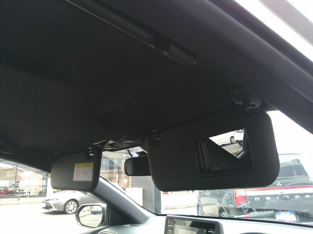 TOYOTA YARIS HYBRID 2023 Image 31